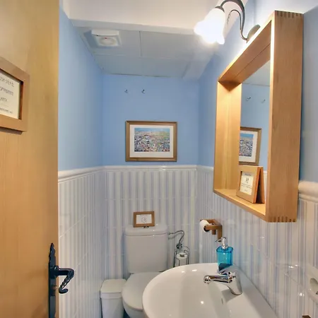 Malaga Lodge Guesthouse 3* מאלגה
