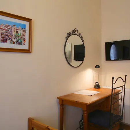 בית הארחה Malaga Lodge Guesthouse