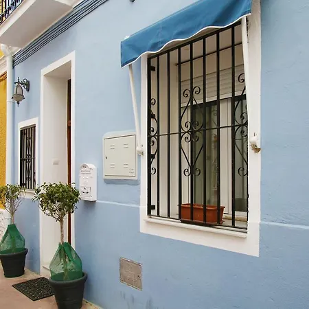 Malaga Lodge Guesthouse בית הארחה